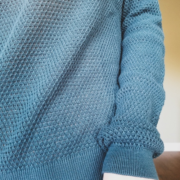 Beautiful Textured Sweater - Picture 3 of 8